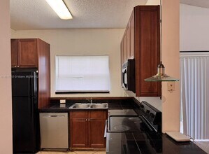 891 Cypress Park Way in Pompano Beach, FL - Building Photo - Building Photo