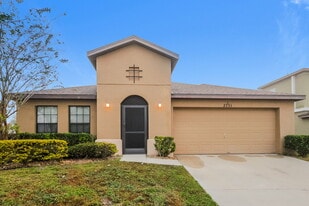 2751 Corbel Loop in Kissimmee, FL - Building Photo