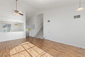 9475 S Soloshine St in Las Vegas, NV - Building Photo - Building Photo