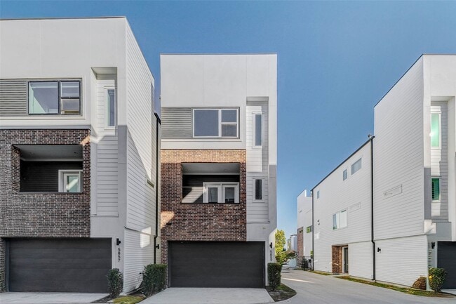 5859 Dolores St in Houston, TX - Building Photo - Building Photo