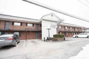 7046 US-36, Unit 4 in Avon, IN - Building Photo