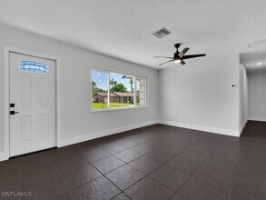 2431 Kent Ave in Ft. Myers, FL - Building Photo - Building Photo