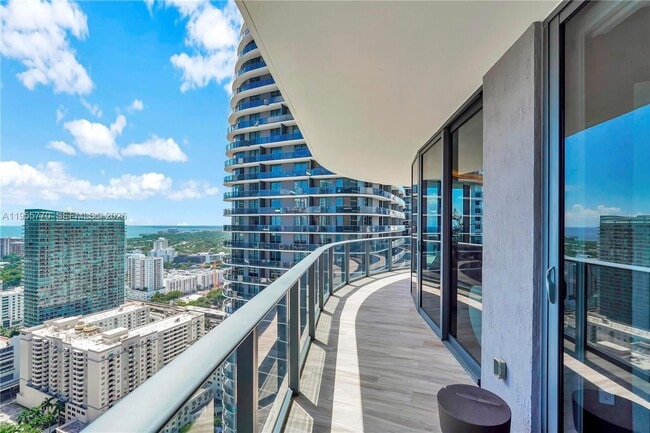 801 S Miami Ave in Miami, FL - Building Photo - Building Photo