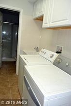 438 Main St in Reisterstown, MD - Foto de edificio - Building Photo