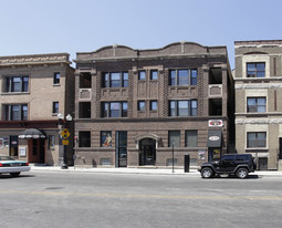 3210 N Halsted St Apartments