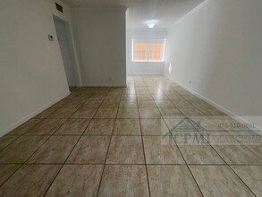 3500 Jackson St in Hollywood, FL - Building Photo - Interior Photo