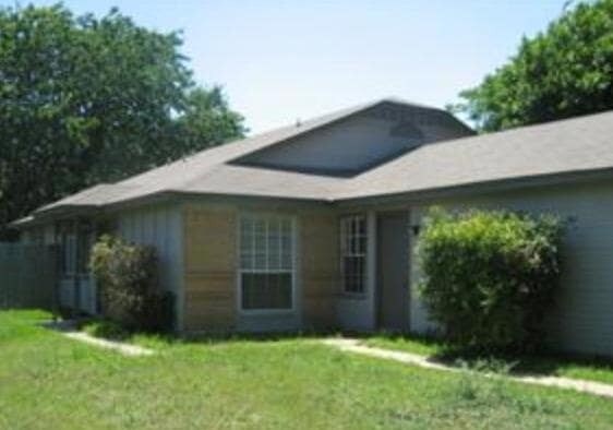 8703 Piney Point Dr, Unit A in Austin, TX - Building Photo