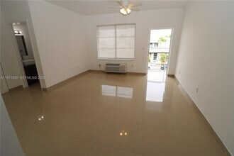 540 74th St in Miami Beach, FL - Building Photo - Building Photo