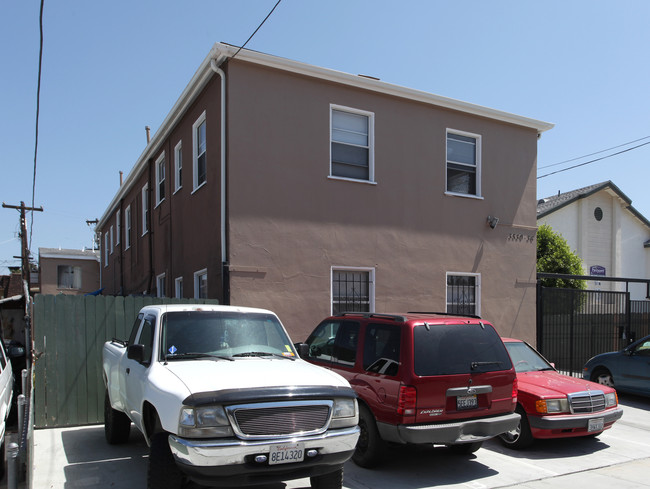 Madison Ave. Apartments in San Diego, CA - Building Photo - Building Photo