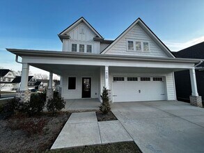 8152 Warbler Wy in Nashville, TN - Building Photo - Building Photo