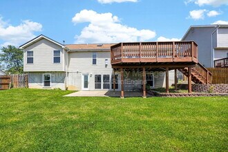 166 Royallprairie Ln in O'Fallon, MO - Building Photo - Building Photo