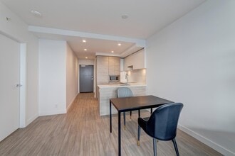 13615 Fraser Hwy in Surrey, BC - Building Photo - Building Photo