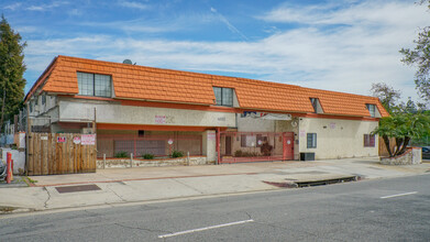 Laurel Canyon Apartments in Valley Village, CA - Building Photo - Building Photo