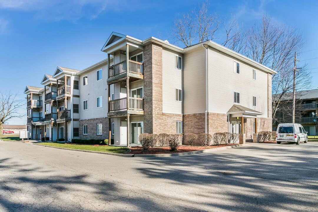 Southtree Apartments in Lansing, MI - Building Photo