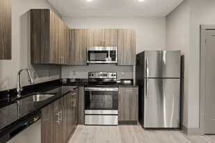 Esker Square in Holt, MI - Building Photo