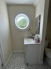 925-927-927 Massachusetts Ave, Unit #6 in Arlington, MA - Foto de edificio - Building Photo