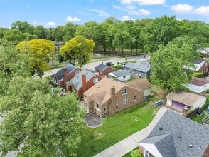 1121 N Lafayette St in Dearborn, MI - Building Photo - Building Photo