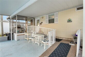 7073 SE Birchwood Ln in Stuart, FL - Building Photo - Building Photo