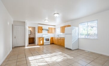 439 N 8th St in San Jose, CA - Foto de edificio - Interior Photo