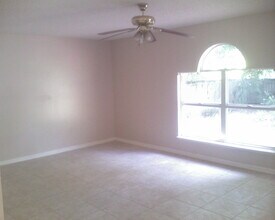 1745 W Marshall Lake Dr in Apopka, FL - Building Photo - Building Photo