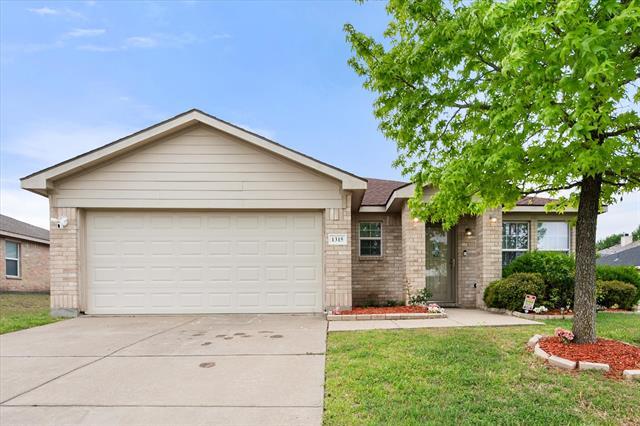 1315 Foster St in Cedar Hill, TX - Building Photo - Building Photo