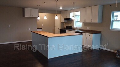 824 9th Ave in Pleasant Grove, AL - Building Photo - Building Photo