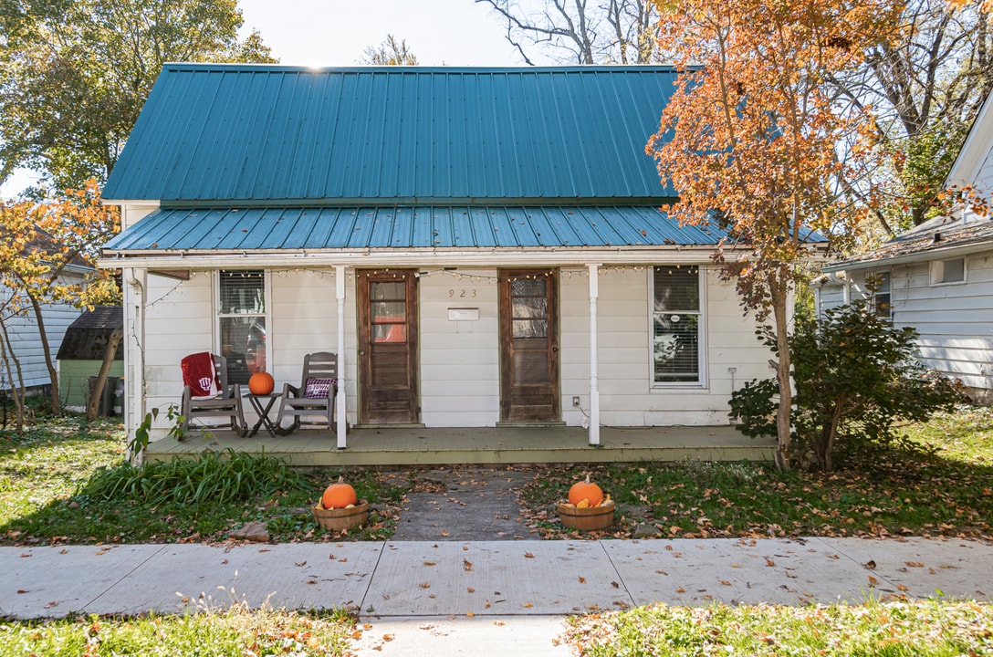 923 W 6th St in Bloomington, IN - Building Photo