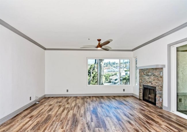 5705 Friars Rd in San Diego, CA - Building Photo - Building Photo