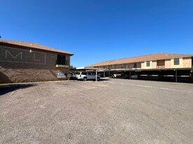 5120 San Francisco Ave in Laredo, TX - Building Photo