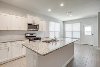 9625 Catclaw Ter in Crowley, TX - Building Photo - Building Photo