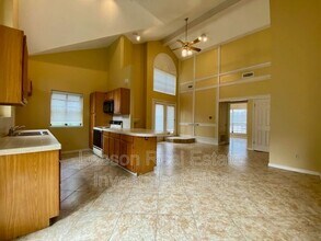 9221 Ellerbe Rd in Shreveport, LA - Building Photo - Building Photo