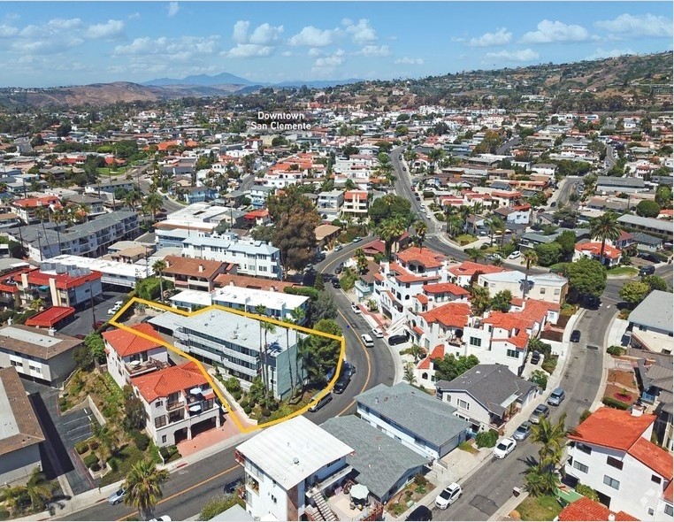 414 Ave. Santa Barbara in San Clemente, CA - Building Photo