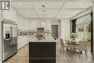 129 Tapestry Dr in Ottawa, ON - Building Photo - Building Photo