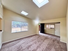 18565 N Cherry Creek Rd in Grass Valley, CA - Building Photo - Building Photo