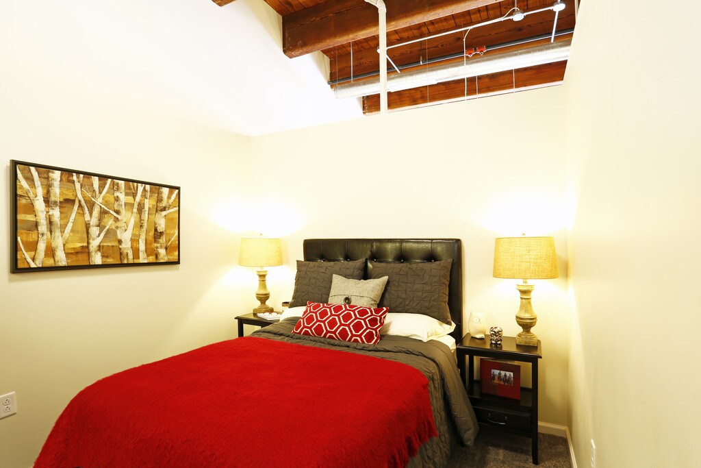 Aria Cultural District Lofts Pittsburgh, PA Apartments For Rent