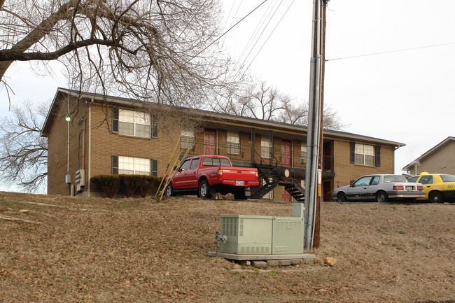 Meadow Creek Apartments in Louisville, KY - Building Photo - Building Photo