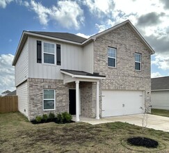 17017 Dusty Boots Ln in Elgin, TX - Building Photo - Building Photo