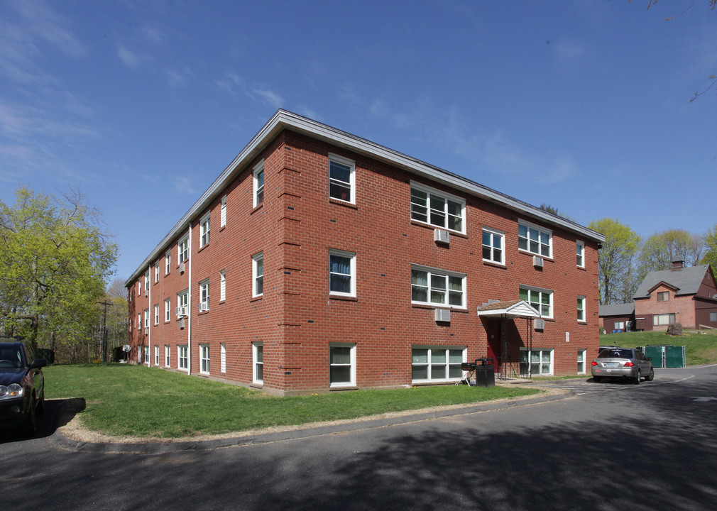 Sunny Knoll Apartments in Seymour, CT - Building Photo