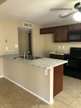 8002 W Mariposa Dr in Phoenix, AZ - Building Photo - Building Photo