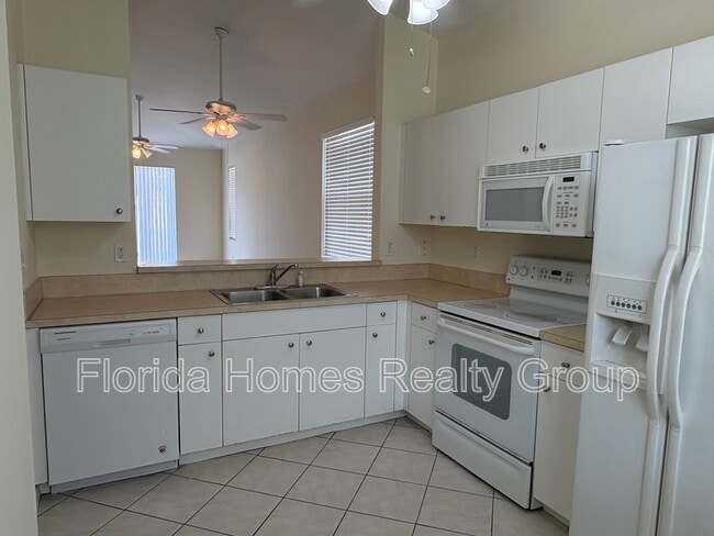 property at 3629 Pine Oak Cir