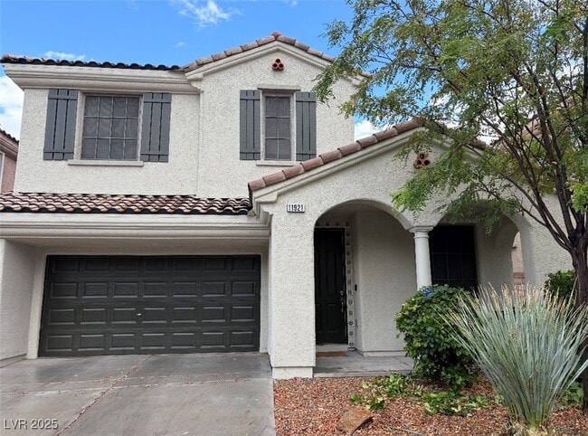 property at 11921 Luna Del Mar Ln