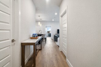 1400 SW Bright Rd in Bentonville, AR - Building Photo - Building Photo