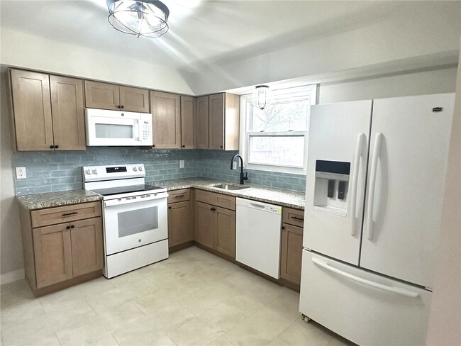 67 Strecker Rd in Ellisville, MO - Building Photo - Building Photo