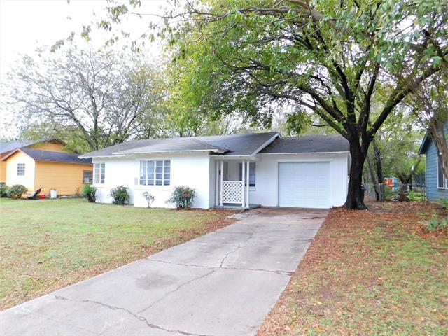 805 Emery St in Denton, TX - Building Photo