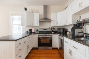 368 Washington St, Unit 1 in Cambridge, MA - Building Photo