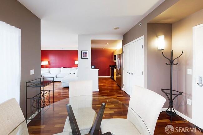 140 Van Ness Ave in San Francisco, CA - Building Photo - Building Photo