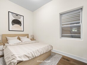 2142 N Maplewood Ave in Chicago, IL - Building Photo - Building Photo