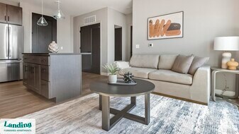 299 DeBaliviere Ave in St. Louis, MO - Building Photo