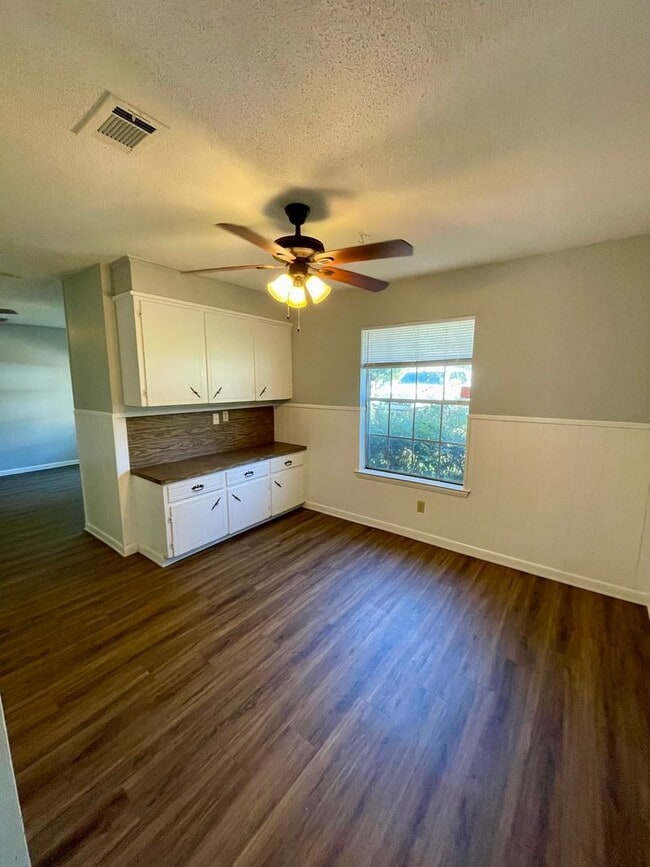 29 E Laramie Dr in Sherwood, AR - Building Photo - Building Photo