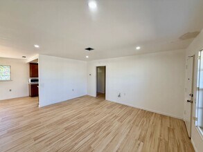 12445 Pipo Rd in San Diego, CA - Building Photo - Building Photo